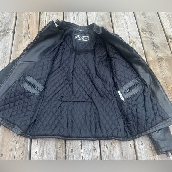 Vintage 90's Women's Black Leather Motorcycle Jacket Size Small - Picture 9 of 13